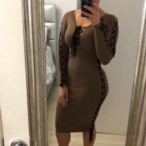 Long sleeve midi dress